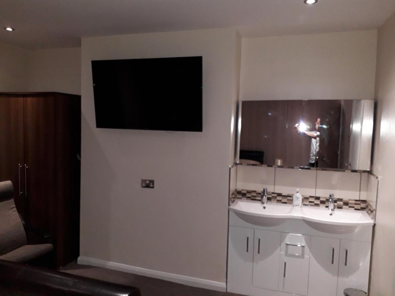 The Inn Guest House Newton Derbyshire Tibshelf Экстерьер фото